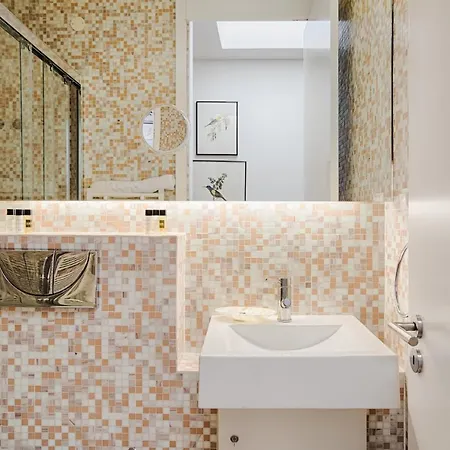 Master Architectural Gem In Alcantara Apartament Lizbona