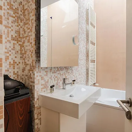 Master Architectural Gem In Alcantara Apartament *