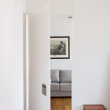 Master Architectural Gem In Alcantara Apartament *